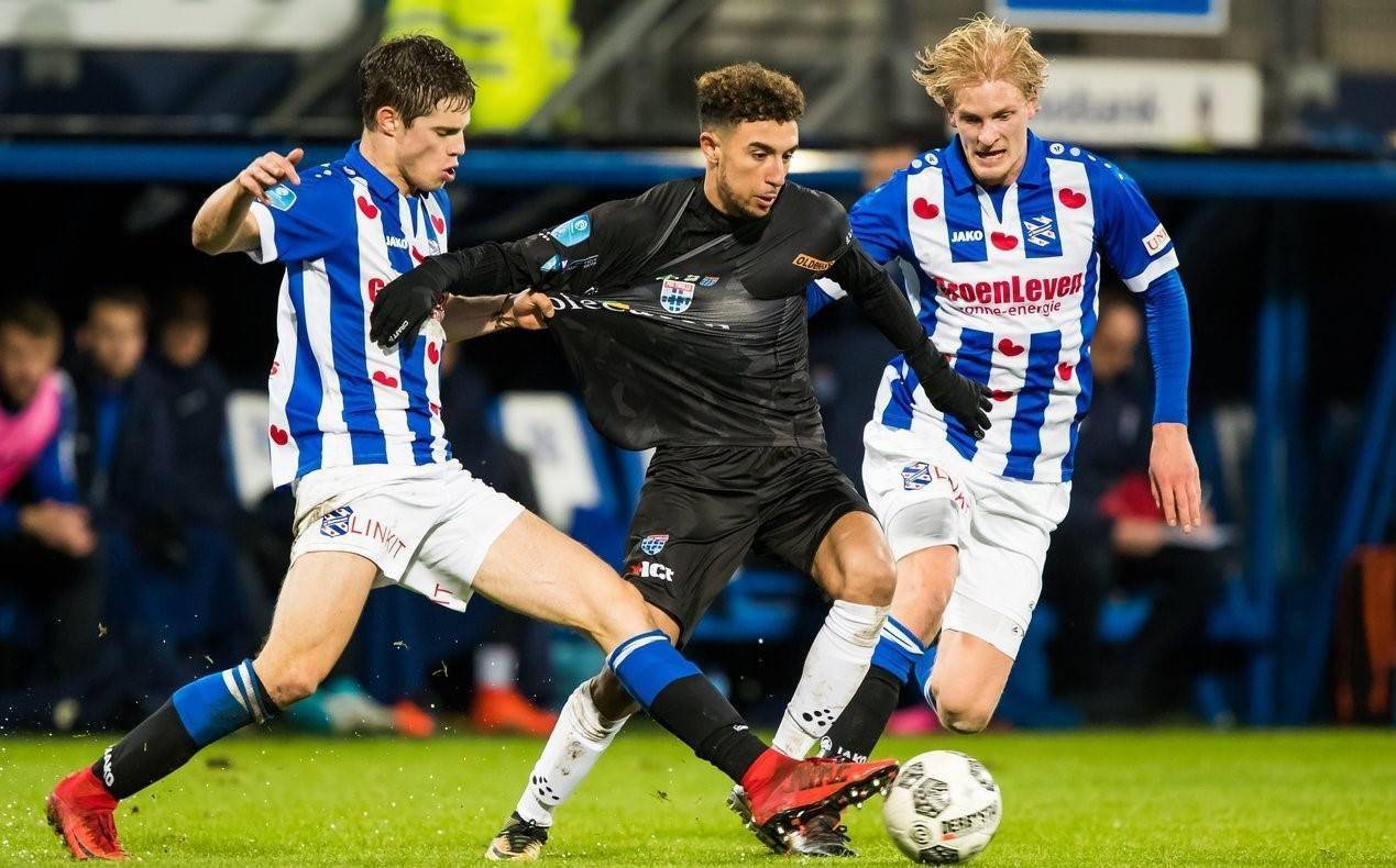 但膝伤让他 但膝伤让他