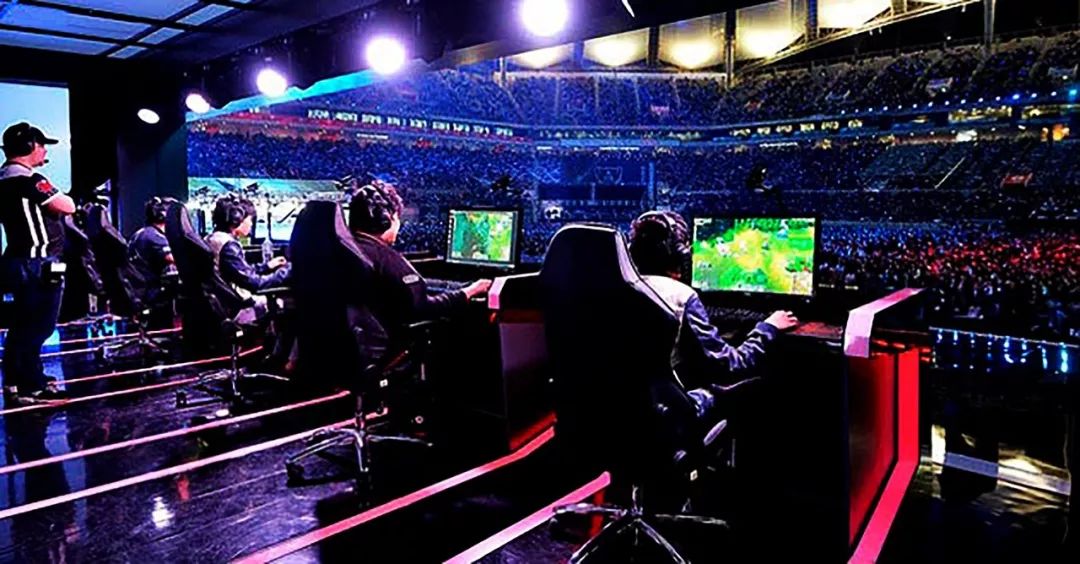 守型锋线 守型锋线